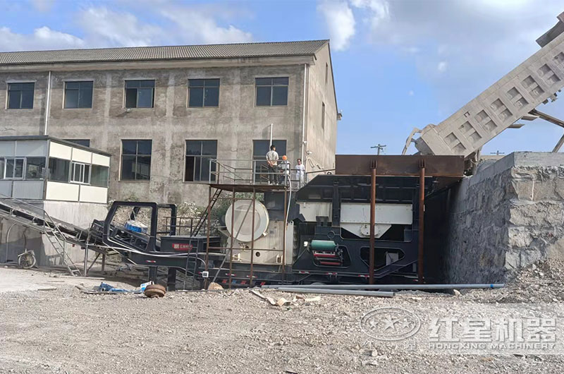 輪胎移動(dòng)鄂式破碎機(jī) 輪胎移動(dòng)鄂式破碎機(jī)